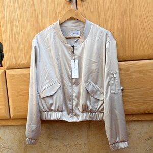 Maison d’Amelie Paris Champagne Satin Bomber Jacker NWT size L